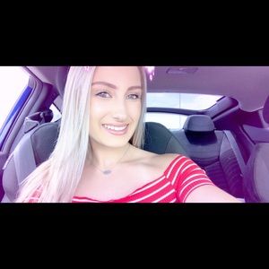 Meet your Posher, Caroline